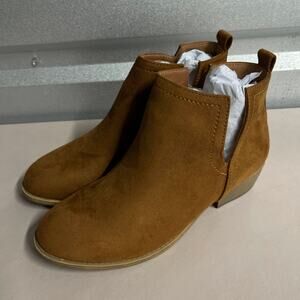 Journee Collection Women's Camel Side Slit Faux Suede Rimi Bootie Ankle Boots 8